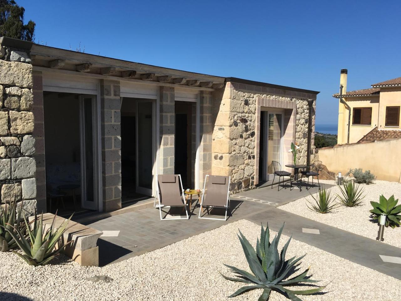 La Petite Maison Tresnuraghes Eksteriør bilde